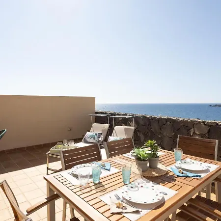 Apartment Pillowabroad - Sea View Terrace *