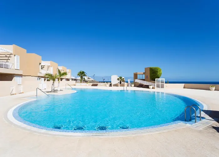 Pillowabroad - Sea View Terrace