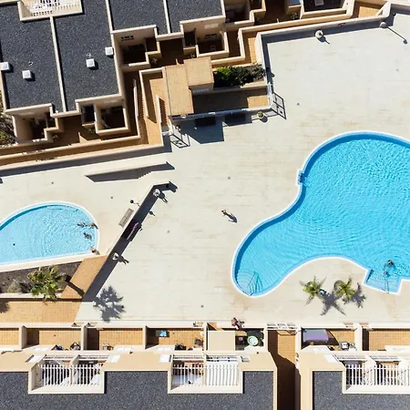 Pillowabroad - Sea View Terrace Apartamento